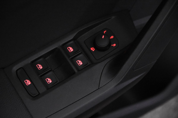 Seat Arona 1.0 TSI Urban *1ste Eigenaar*Navigatie*Stoelverwarming*