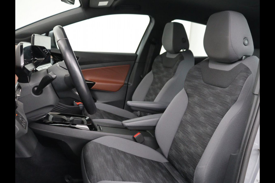 Volkswagen ID.5 Pro 77 kWh | SOH 94% | Stoelverwarming | Adaptive cruise | Carplay | Navigatie | 19'' | Parkeerhulp | Full LED | Stuurverwarming
