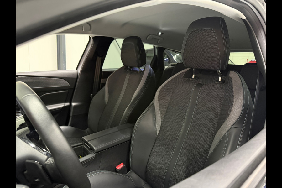 Peugeot 308 130pk Allure Trekhaak Navi, Leer Bekleding, Trekhaak, 360° Camera, ACC, LED Digital Cockpit,