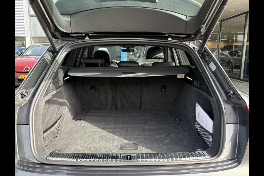 Audi e-tron 55 quattro S edition 95 kWh | Panoramadak | Stoelverwarming | Luchtvering | Memory Seats | ACC | B&O |