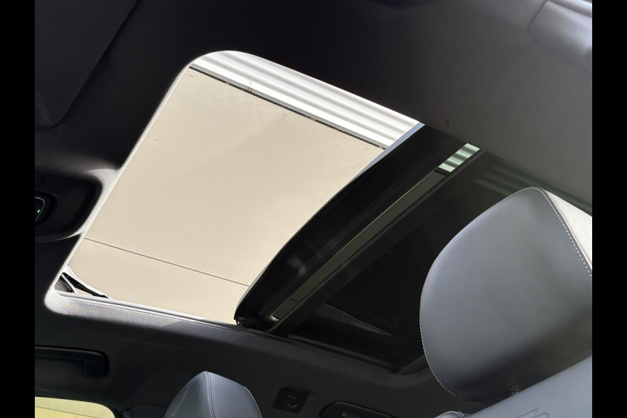 Audi e-tron 55 quattro S edition 95 kWh | Panoramadak | Stoelverwarming | Luchtvering | Memory Seats | ACC | B&O |
