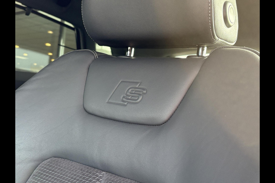 Audi e-tron 55 quattro S edition 95 kWh | Panoramadak | Stoelverwarming | Luchtvering | Memory Seats | ACC | B&O |