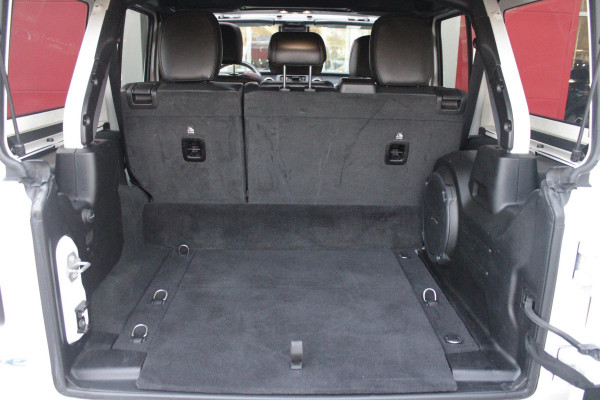 Jeep Wrangler Unlimited 4xe 380PK SAHARA OVERLAND | TRAILRATED | NAVIGATIE | APPLE CARPLAY/ANDROID AUTO | ACHTER/VOOR CAMERA | UITNEEMBARE DAKPLATEN | HARDTOP IN KLEUR | LEDEREN BEKLEDING | STOEL/STUUR VERWARMING | LED KOPLAMPEN | ADAPTIVE CRUISE CONTROL | TREE PLANKEN | HARD WHEELCOVER |