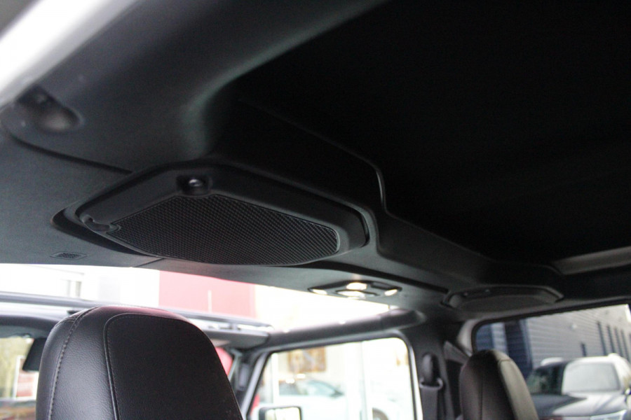 Jeep Wrangler Unlimited 4xe 380PK SAHARA OVERLAND | TRAILRATED | NAVIGATIE | APPLE CARPLAY/ANDROID AUTO | ACHTER/VOOR CAMERA | UITNEEMBARE DAKPLATEN | HARDTOP IN KLEUR | LEDEREN BEKLEDING | STOEL/STUUR VERWARMING | LED KOPLAMPEN | ADAPTIVE CRUISE CONTROL | TREE PLANKEN | HARD WHEELCOVER |