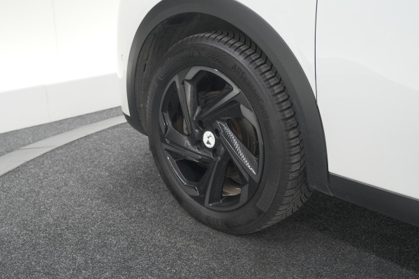 DS Ds 3 Crossback E-Tense So Chic 50 kWh | SHO = 93,8% | Allseason Banden | Camera | Dodehoekdetectie | Head-Up Display