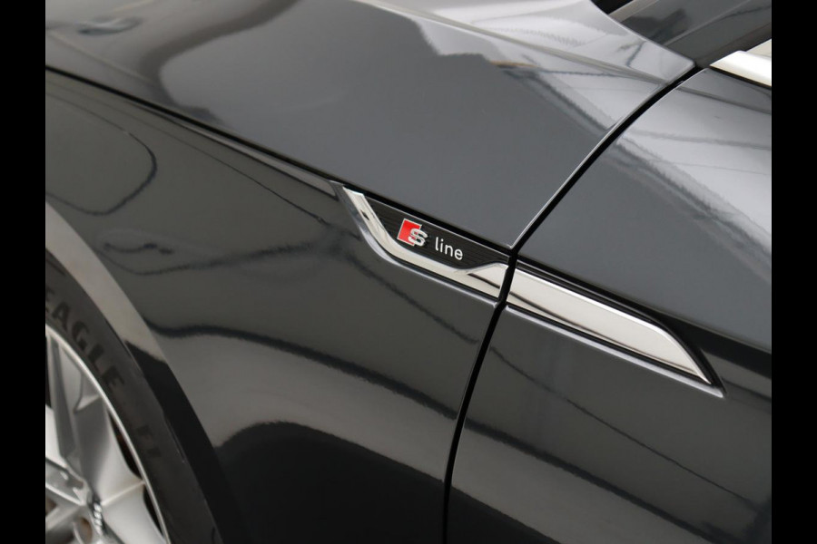 Audi A5 40 TFSI Sport S-Line edition | Carplay | Sportstoelen | Full LED | Half leder | Navigatie | Parkeerhulp | Cruise control | Bluetooth | Climate control | Sportstuur