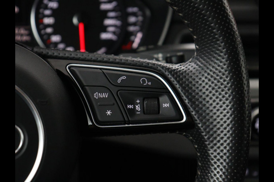 Audi A5 40 TFSI Sport S-Line edition | Carplay | Sportstoelen | Full LED | Half leder | Navigatie | Parkeerhulp | Cruise control | Bluetooth | Climate control | Sportstuur