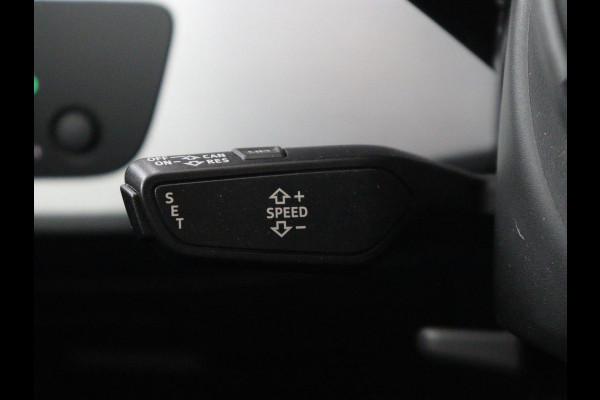 Audi A5 40 TFSI Sport S-Line edition | Carplay | Sportstoelen | Full LED | Half leder | Navigatie | Parkeerhulp | Cruise control | Bluetooth | Climate control | Sportstuur