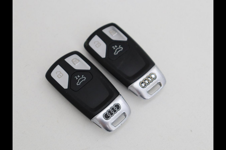 Audi A5 40 TFSI Sport S-Line edition | Carplay | Sportstoelen | Full LED | Half leder | Navigatie | Parkeerhulp | Cruise control | Bluetooth | Climate control | Sportstuur