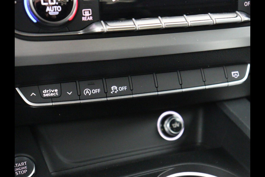 Audi A5 40 TFSI Sport S-Line edition | Carplay | Sportstoelen | Full LED | Half leder | Navigatie | Parkeerhulp | Cruise control | Bluetooth | Climate control | Sportstuur