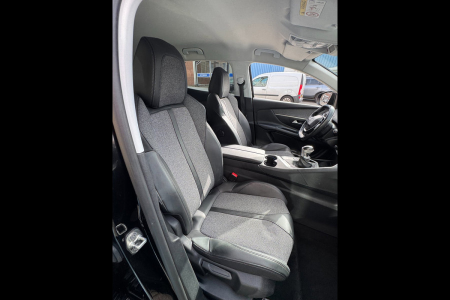 Peugeot 3008 1.2 PureTech Allure Pack - Navigatie / Apple Carplay I Airco I LED I DPC I Sport pakket I Dealer onderhouden