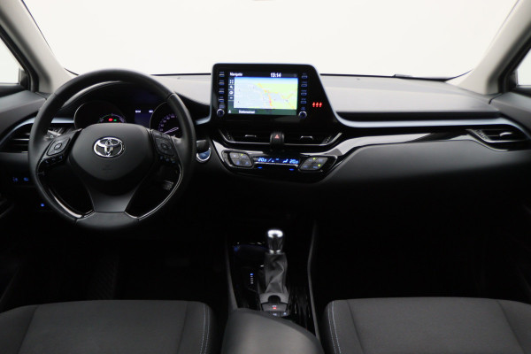 Toyota C-HR 1.8 Hybrid Dynamic Camera, Apple Carplay, Keyless, Lane Assist, ACC, LED, 18"