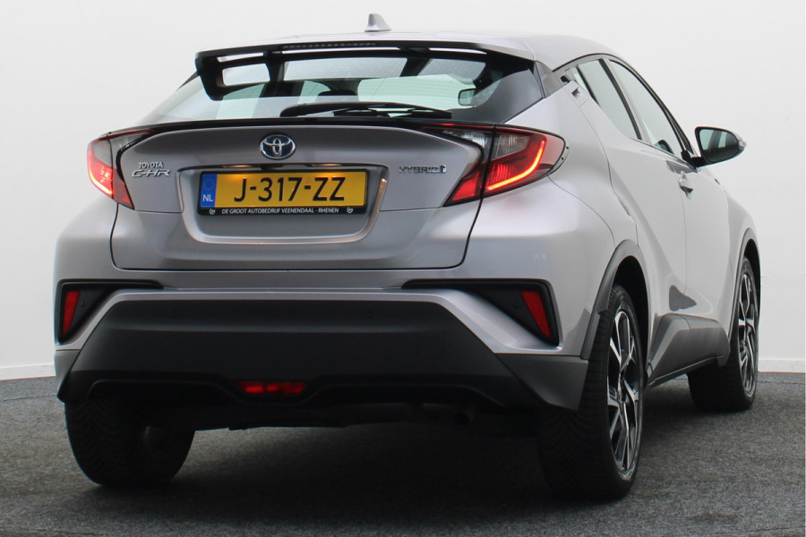 Toyota C-HR 1.8 Hybrid Dynamic Camera, Apple Carplay, Keyless, Lane Assist, ACC, LED, 18"