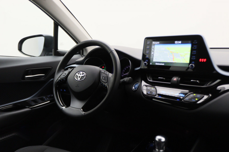 Toyota C-HR 1.8 Hybrid Dynamic Camera, Apple Carplay, Keyless, Lane Assist, ACC, LED, 18"