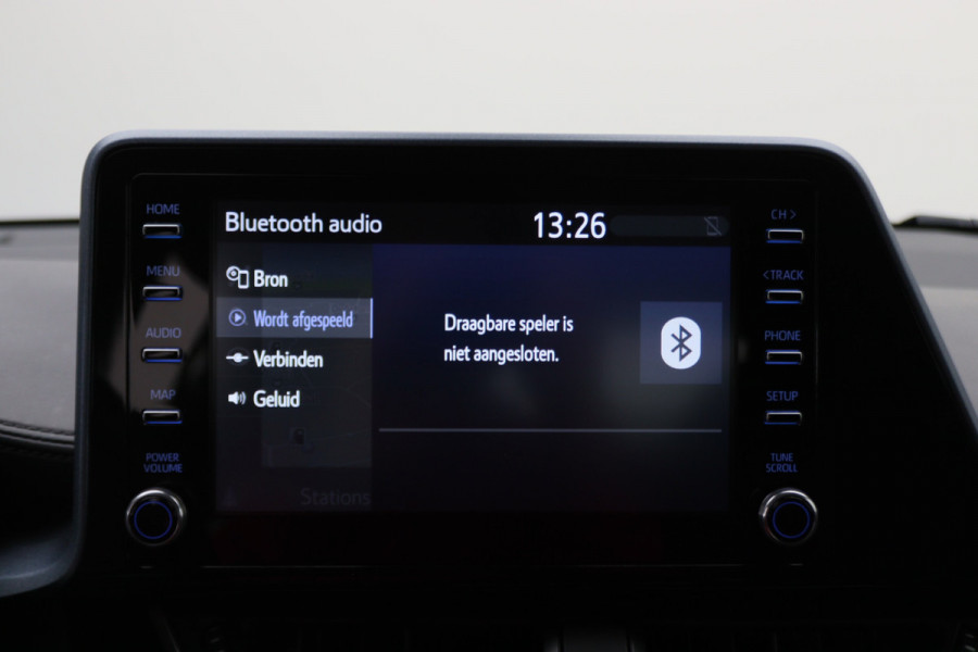 Toyota C-HR 1.8 Hybrid Dynamic Camera, Apple Carplay, Keyless, Lane Assist, ACC, LED, 18"