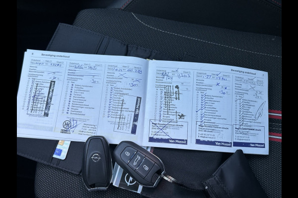 Opel CORSA-E BWJ 10-2020 | GS Line 136PK 50 kWh | PANO DAK | CAMERA A | CLIMA | NAVI | SPORTSTOELEN | CARPLAY | PDC 2X