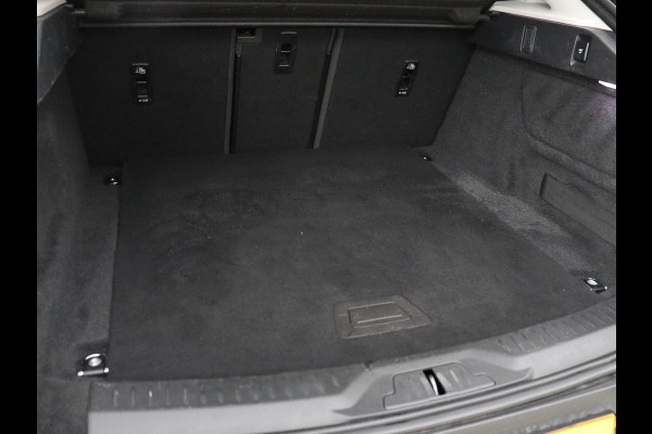 Jaguar I-PACE EV320 S Business Pack 90kWh | SOH 91% | Stoelverwarming | 360 Camera | Carplay | Meridian Surround | Full LED | Navigatie