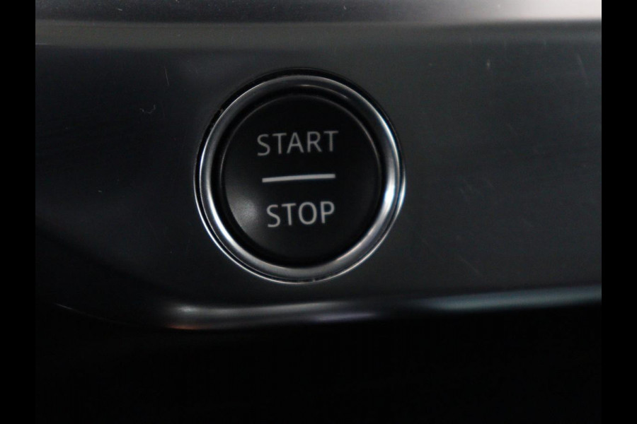 Jaguar I-PACE EV320 S Business Pack 90kWh | SOH 91% | Stoelverwarming | 360 Camera | Carplay | Meridian Surround | Full LED | Navigatie