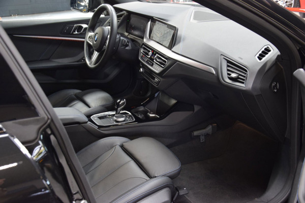 BMW 2 Serie Gran Coupé 218i *M-Pakket*Navi|Leder|Leder|2e Eig.|Dealer onderhouden