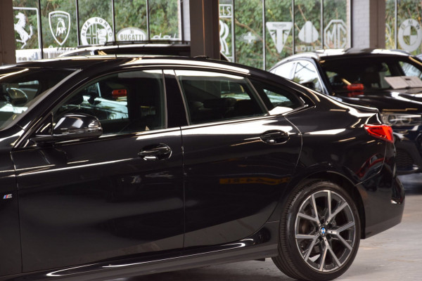 BMW 2 Serie Gran Coupé 218i *M-Pakket*Navi|Leder|Leder|2e Eig.|Dealer onderhouden