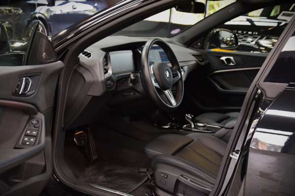 BMW 2 Serie Gran Coupé 218i *M-Pakket*Navi|Leder|Leder|2e Eig.|Dealer onderhouden