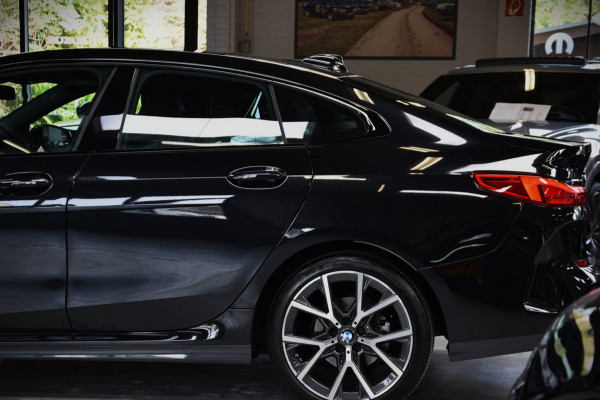 BMW 2 Serie Gran Coupé 218i *M-Pakket*Navi|Leder|Leder|2e Eig.|Dealer onderhouden