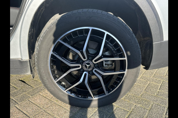 Mercedes-Benz EQB 250+ AMG Line 7p. 71 kWh | SOH 99% | 7 PERSOONS| ELEKTRISCHE ACHTERKLEP| STOELVERWARMING| DODE HOEK SENSOR| SFEERVERLICHTING| APPLE CARPLAY/ ANDROID AUTO
