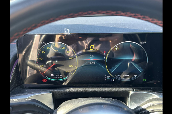 Mercedes-Benz EQB 250+ AMG Line 7p. 71 kWh | SOH 99% | 7 PERSOONS| ELEKTRISCHE ACHTERKLEP| STOELVERWARMING| DODE HOEK SENSOR| SFEERVERLICHTING| APPLE CARPLAY/ ANDROID AUTO