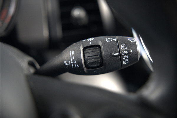 MINI Mini 1.5 Cooper | Apple Carplay | Navigatie | Cruise Control | Black Pack | Keyless | Automaat | NAP |