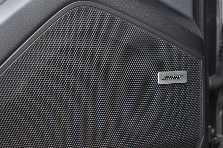 Porsche Cayenne 3.0 E-Hybrid 470pk Sport Chrono | Pano | Matrix | ACC | 21'' Wielen | Bose | Trekhaak | Orig. NL |