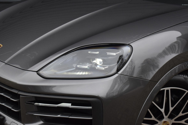 Porsche Cayenne 3.0 E-Hybrid 470pk Sport Chrono | Pano | Matrix | ACC | 21'' Wielen | Bose | Trekhaak | Orig. NL |