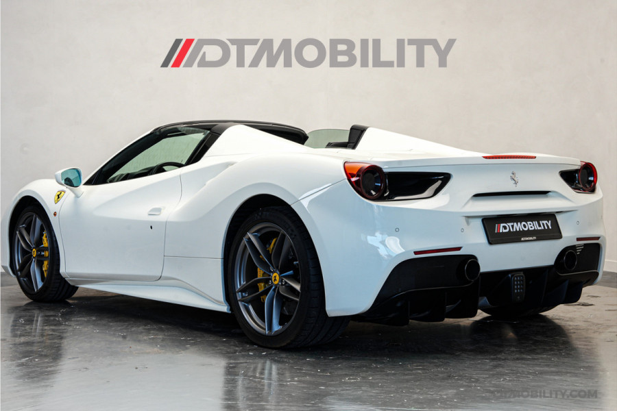 Ferrari 488 3.9 Spider HELE | Daytona Racing Seats | Passenger Display | Nose Lift |