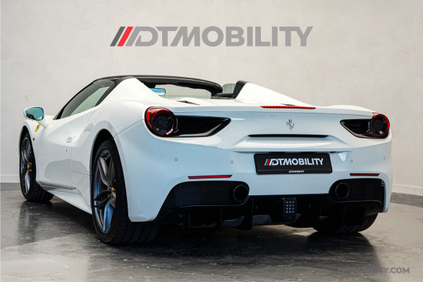 Ferrari 488 3.9 Spider HELE | Daytona Racing Seats | Passenger Display | Nose Lift |