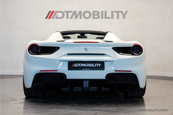 Ferrari 488 3.9 Spider HELE | Daytona Racing Seats | Passenger Display | Nose Lift |