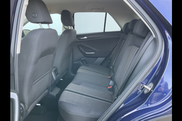 Volkswagen T-Roc 1.0 TSI Style DAB Navi PDC Trekhaak Hoge zit Bluetooth