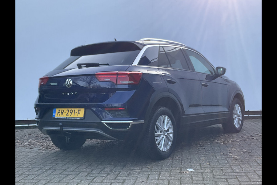 Volkswagen T-Roc 1.0 TSI Style DAB Navi PDC Trekhaak Hoge zit Bluetooth