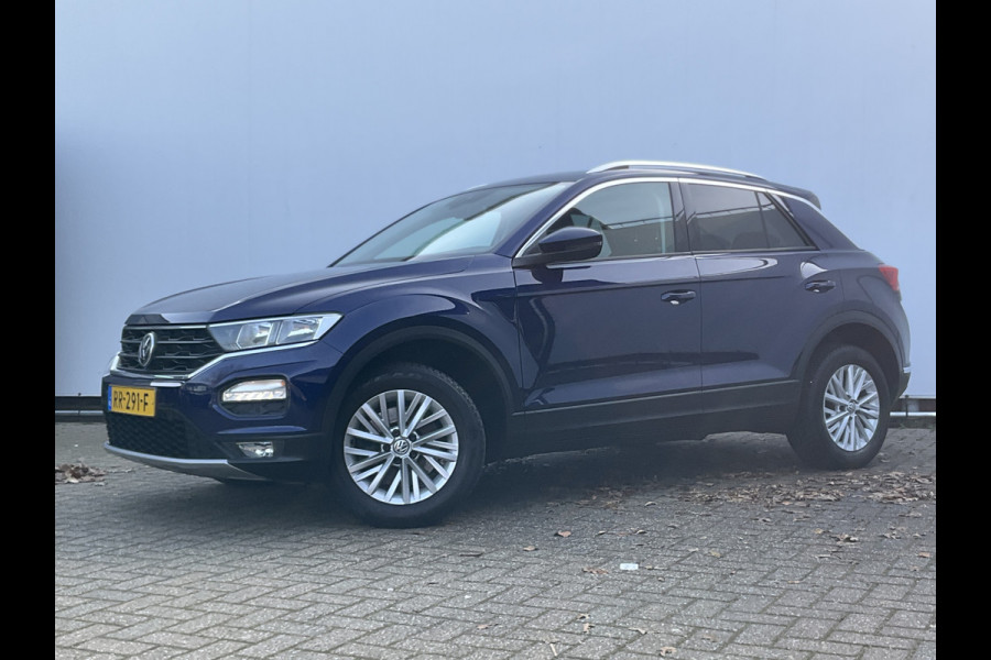 Volkswagen T-Roc 1.0 TSI Style DAB Navi PDC Trekhaak Hoge zit Bluetooth