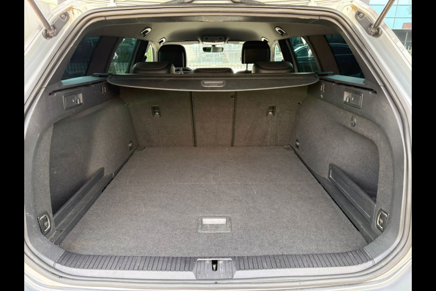 Volkswagen Passat Variant 1.5 TSI Highline R-LINE LEER,MASSAGE,CAMERA,AUTOMAAR,NIEUW-APK