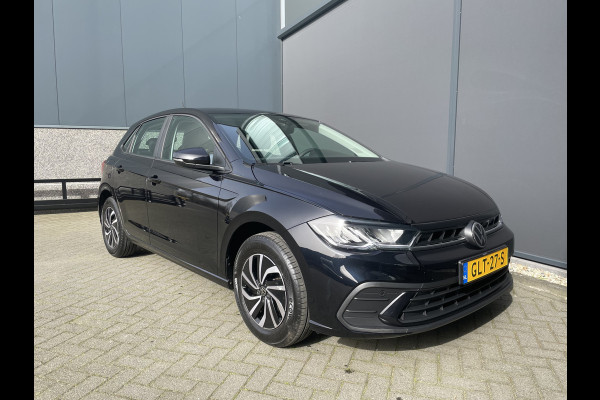 Volkswagen Polo 1.0 MPI Polo Airco - Apple carplay - Cruise control - Parkeersensoren - Licht metalen velgen 15 inch - Stuur multifunctioneel - Radio - Start/stop systeem - Elektrische ramen - Led verlichting - Stoffen b
