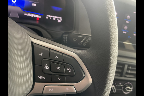Volkswagen Polo 1.0 MPI Polo Airco - Apple carplay - Cruise control - Parkeersensoren - Licht metalen velgen 15 inch - Stuur multifunctioneel - Radio - Start/stop systeem - Elektrische ramen - Led verlichting - Stoffen b