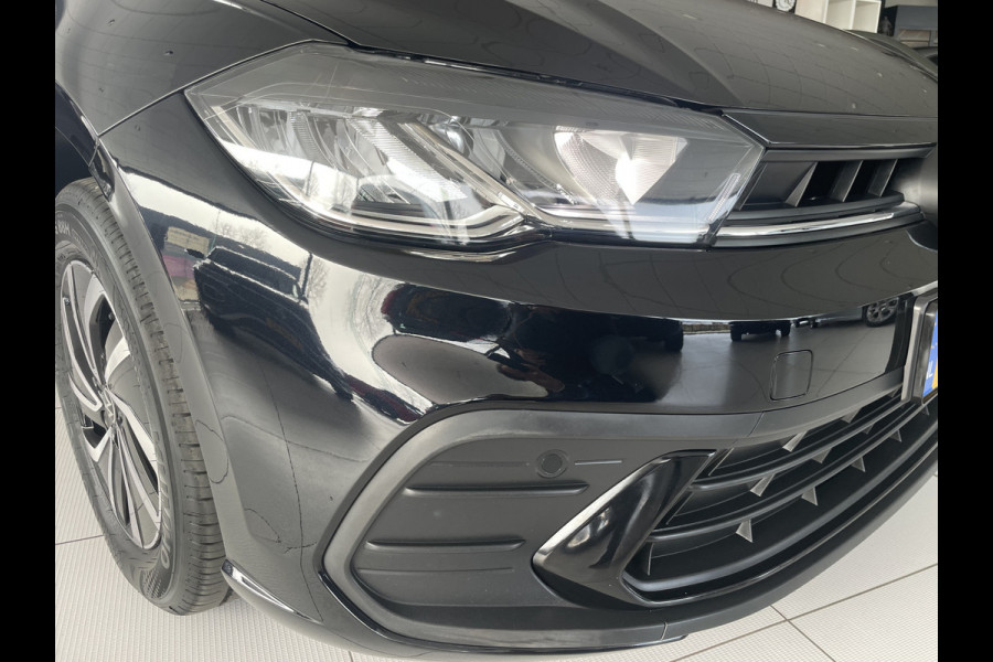 Volkswagen Polo 1.0 MPI Polo Airco - Apple carplay - Cruise control - Parkeersensoren - Licht metalen velgen 15 inch - Stuur multifunctioneel - Radio - Start/stop systeem - Elektrische ramen - Led verlichting - Stoffen b