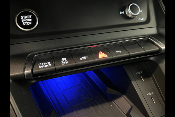 Audi Q3 45 TFSI e / S Line / Virtual / CarPlay / Keyless / Trekhaak