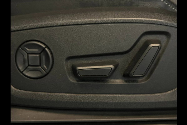 Audi Q3 45 TFSI e / S Line / Virtual / CarPlay / Keyless / Trekhaak