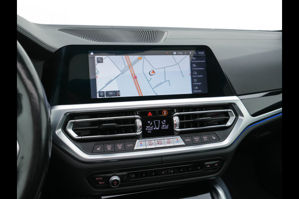 BMW 4 Serie Coupé M440i xDrive High Executive Aut. *PANO | LEATHER | HARMAN/KARDON | HEAD-UP | LASER-LED | ADAPTIVE-CRUISE | TOPVIEW | MEMORY-PACK | KEYLESS | HEATED-SPORTSEATS | DAB+ | DIGI-COCKPIT | SHIFTPADDLES | TOWBAR | 19''ALU*