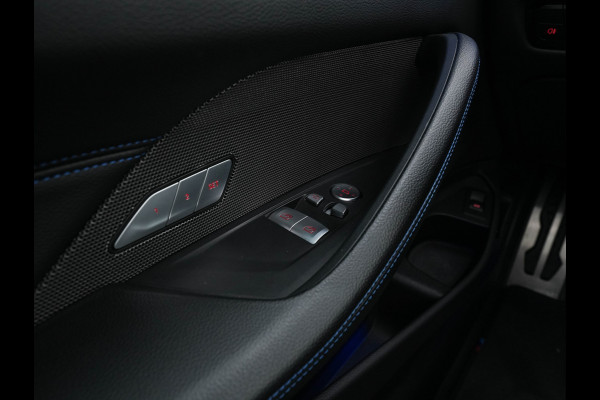 BMW 4 Serie Coupé M440i xDrive High Executive Aut. *PANO | LEATHER | HARMAN/KARDON | HEAD-UP | LASER-LED | ADAPTIVE-CRUISE | TOPVIEW | MEMORY-PACK | KEYLESS | HEATED-SPORTSEATS | DAB+ | DIGI-COCKPIT | SHIFTPADDLES | TOWBAR | 19''ALU*