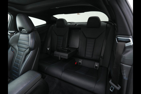 BMW 4 Serie Coupé M440i xDrive High Executive Aut. *PANO | LEATHER | HARMAN/KARDON | HEAD-UP | LASER-LED | ADAPTIVE-CRUISE | TOPVIEW | MEMORY-PACK | KEYLESS | HEATED-SPORTSEATS | DAB+ | DIGI-COCKPIT | SHIFTPADDLES | TOWBAR | 19''ALU*