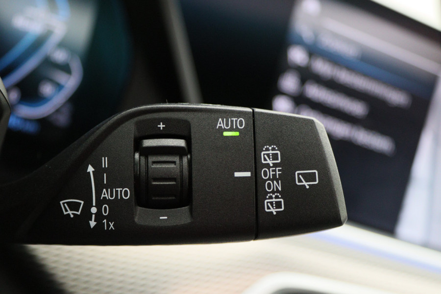 BMW X5 xDrive45e High Executive Laser, Panoramadak, 360° Camera, ACC, Luchtvering, H&K, Trekhaak, 21"