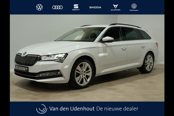 Škoda Superb Combi 1.4 TSI iV 204pk Business Edition Plus Trekhaak Camera 18"velgen Android/Carplay Keyless 215