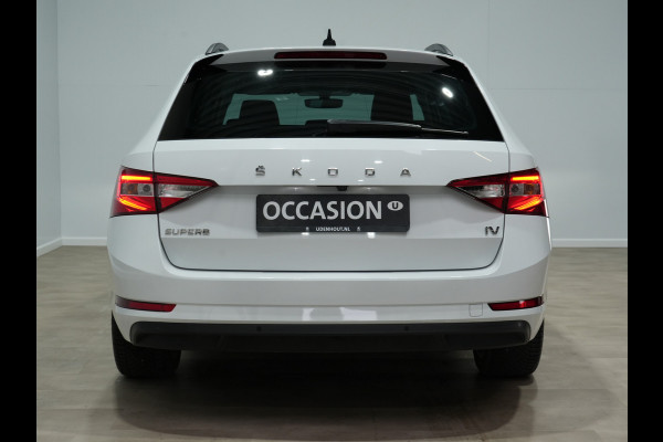 Škoda Superb Combi 1.4 TSI iV 204pk Business Edition Plus Trekhaak Camera 18"velgen Android/Carplay Keyless 215