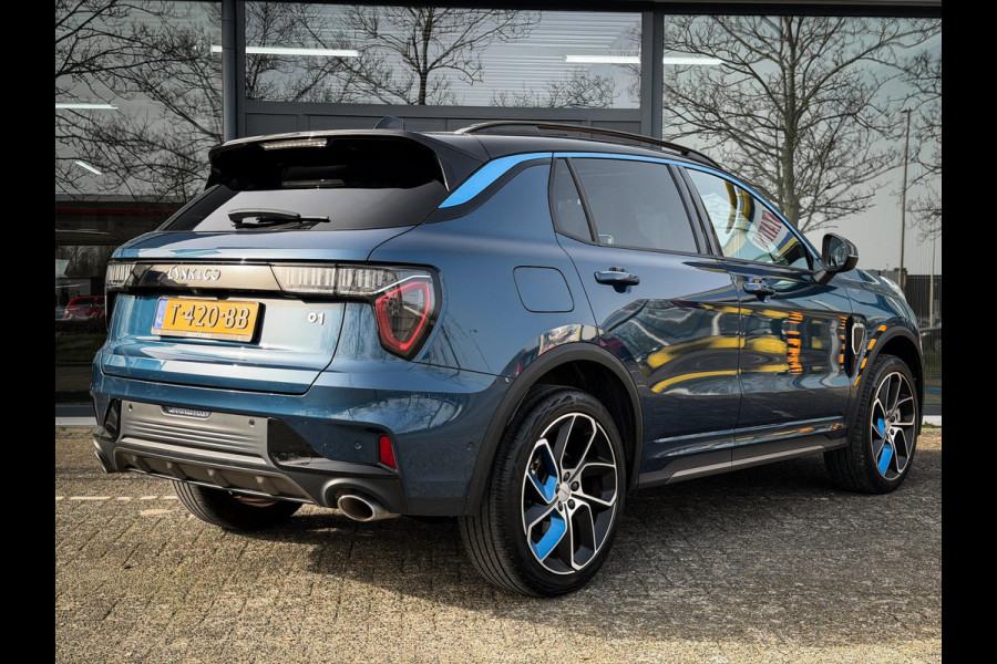 Lynk & Co 01 1.5 Orig NL|MY23|Zwarte hemel|Rolhoes|360 camera|Snelladen